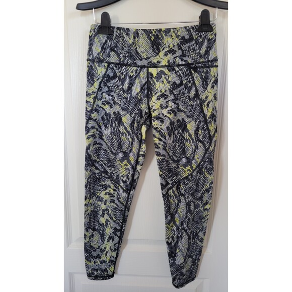 Sweaty Betty The Power 7/8 Length Snake Print Legging - Picture 1 of 3